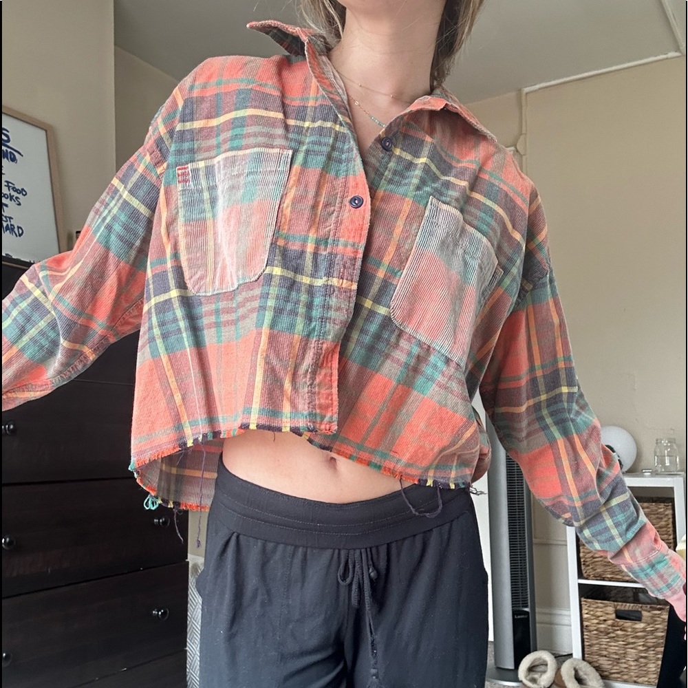 URBAN OUTFITTERS PLAID FLANNEL